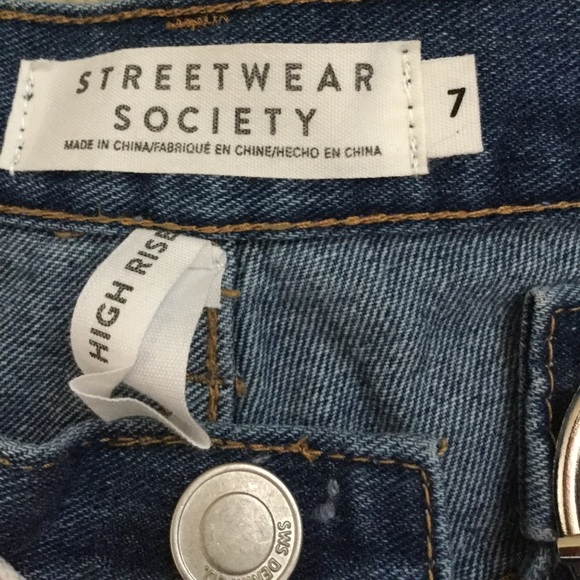 Jean shorts - Picture 4 of 4